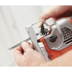 BLACK & DECKER - BES610K-QS Σέγα Εκκρεμούς Κίνησης Ρεύματος 650W με 2 λεπίδες και Κασετίνα 9 BLACK & DECKER - BES610K-QS Σέγα Εκκρεμούς Κίνησης Ρεύματος 650W με 2 λεπίδες και Κασετίνα -Ergalia Κατάστημα bes610k qs 650w 2 1 3