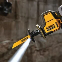 DEWALT - DCS312NT-XJ Σεγάτσα Brushless 12V XR (Solo) -Ergalia Κατάστημα dcs312nt xj brushless 12v xr solo 2