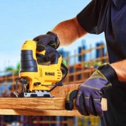 DEWALT - DWE349-QS Ηλεκτρική Σέγα 650W -Ergalia Κατάστημα dwe349 650w 2