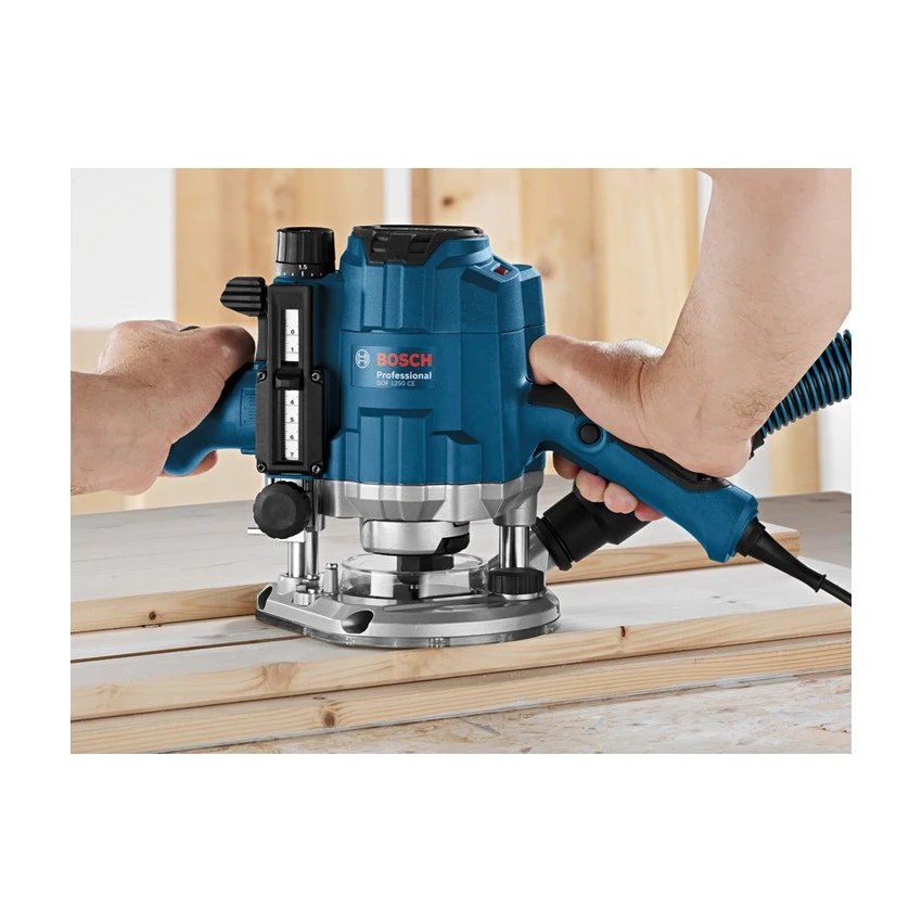 BOSCH - GOF 1250 CE Professional Κάθετη Φρέζα 1250W 4 BOSCH - GOF 1250 CE Professional Κάθετη Φρέζα 1250W - Image 2