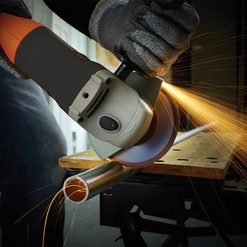 BLACK & DECKER - KG1202-QS Γωνιακός Τροχός 1200W 125mm 4 BLACK & DECKER - KG1202-QS Γωνιακός Τροχός 1200W 125mm - Image 2