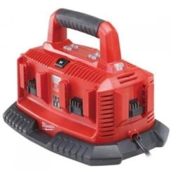 MILWAUKEE - M1418 C6 Φορτιστής πολλαπλών θυρών