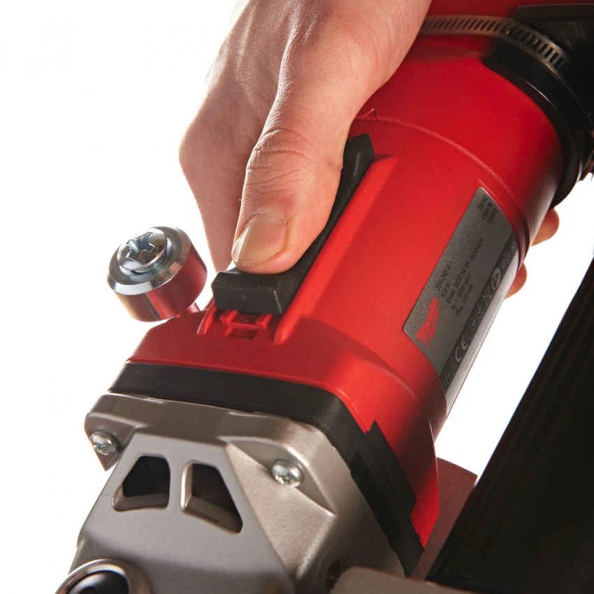 MILWAUKEE - WCE 30 Φρέζα Αυλακώσεων 125mm 1500W 6 MILWAUKEE - WCE 30 Φρέζα Αυλακώσεων 125mm 1500W - Image 4