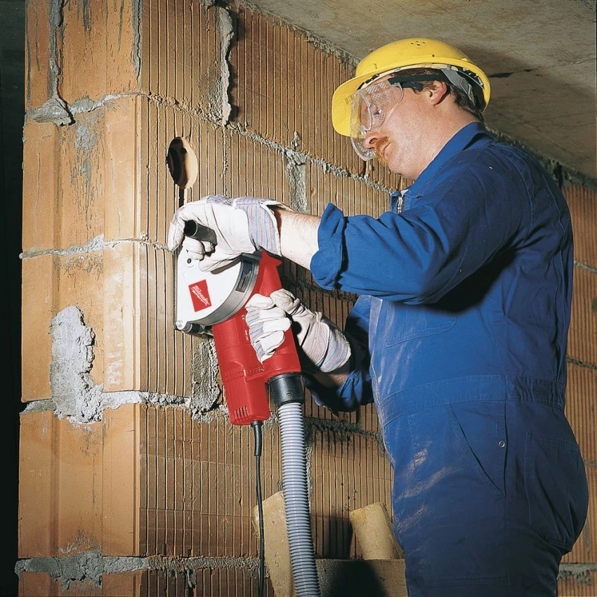 MILWAUKEE - WCE 30 Φρέζα Αυλακώσεων 125mm 1500W 7 MILWAUKEE - WCE 30 Φρέζα Αυλακώσεων 125mm 1500W - Image 5